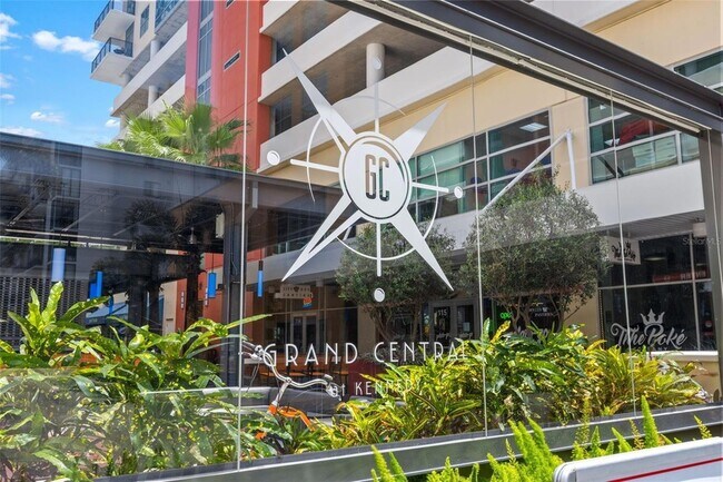 Building Photo - 1208 E Kennedy Blvd