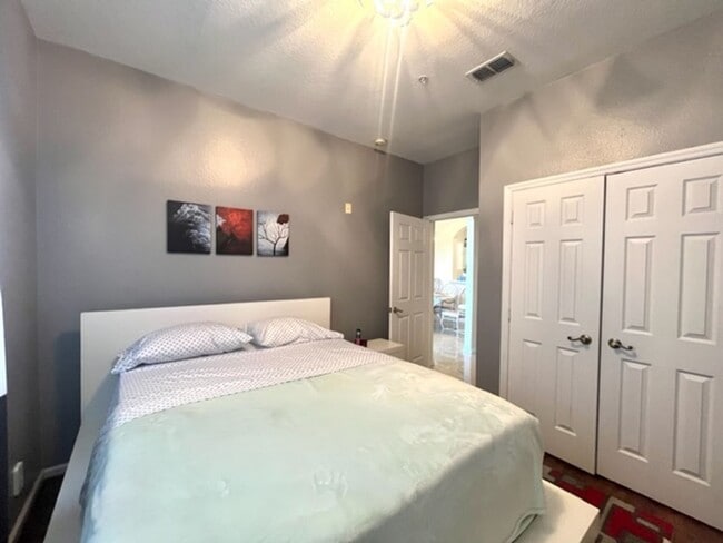 Building Photo - FURNISHED 3 Bedroom, 2 Bathrooms in the so...
