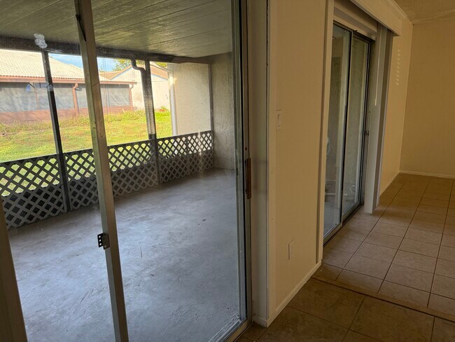 Building Photo - 10859 Wilderness Ct