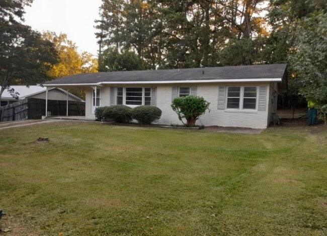 Primary Photo - 2811 41st Ave