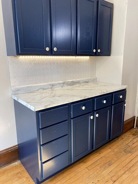 KITCHEN - 2217 Jackson St NE