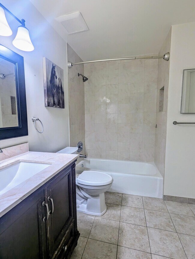 Building Photo - 12676 Shoreline Dr