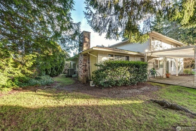 Building Photo - 12201 SE 65th Pl