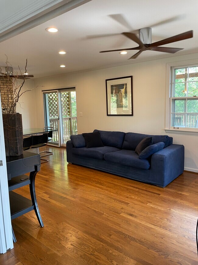 DEN - 4633 Benton Smith Rd