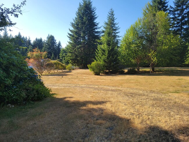 Building Photo - Cozy 2 bedroom Cottage on Acreage in Port ...
