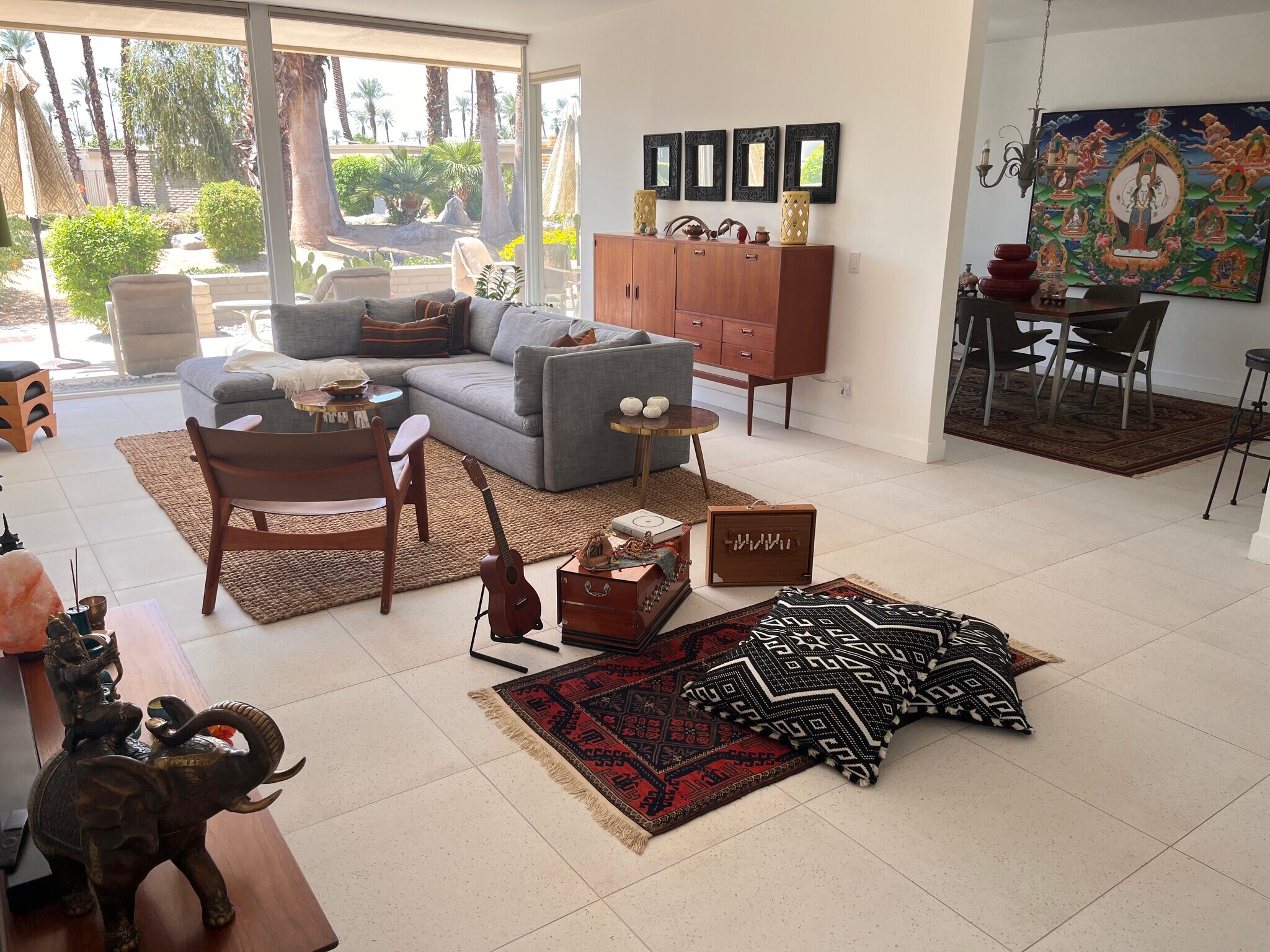 Living Room - 45125 Cam Dorado