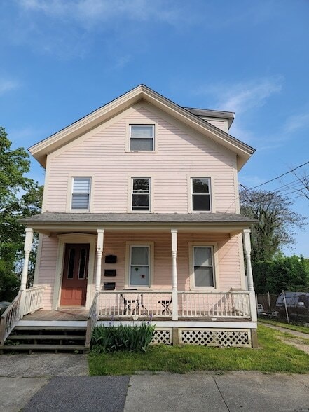 Building Photo - 28 Hope St