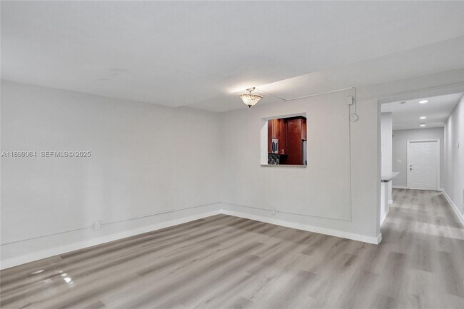 Building Photo - 6860 SW 18th Ct