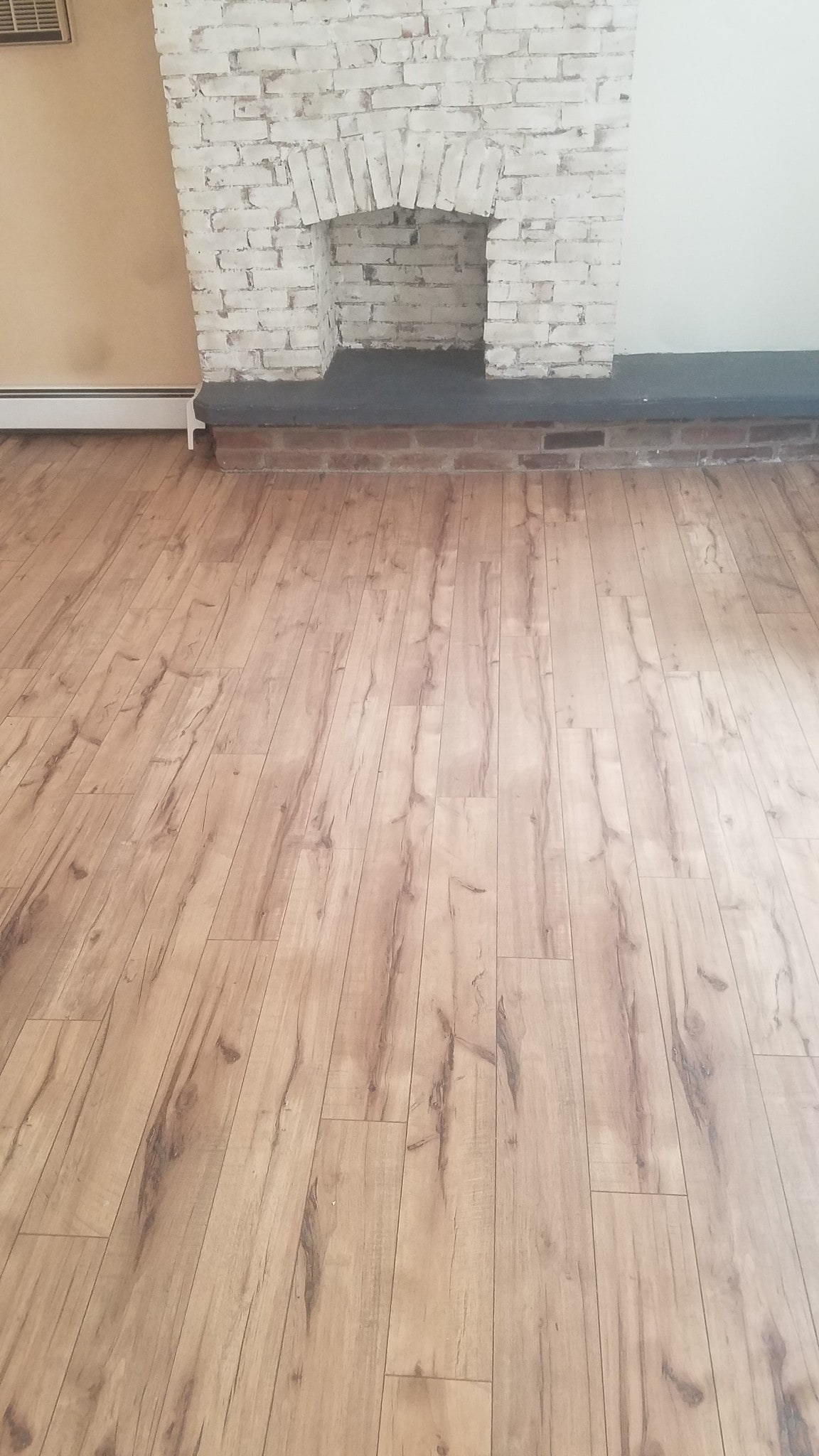 Building Photo - 749 S Millvale Ave