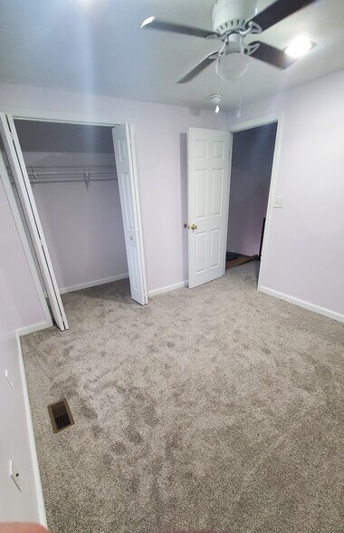 Bedroom - 58 Carroll View Ave