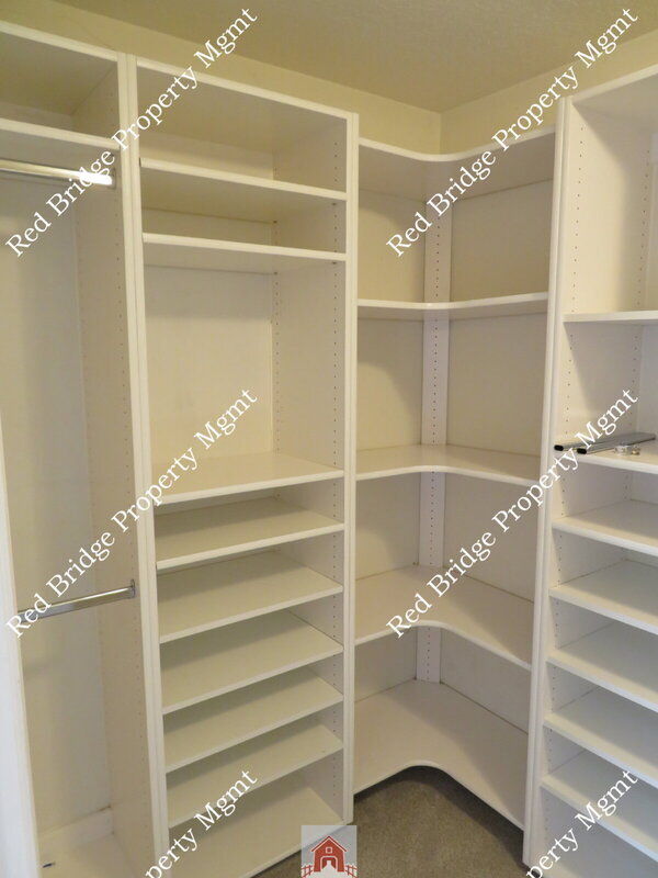 Building Photo - 18385 SW Swanstrom Dr