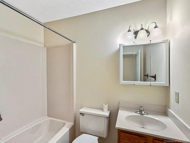 Building Photo - 5 Harpoon Ct