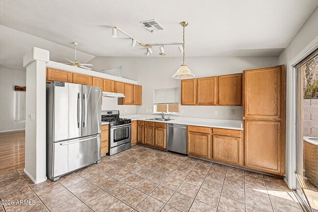Building Photo - 9969 W MacKenzie Dr