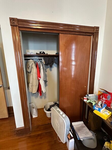 Building Photo - 52 Babcock St