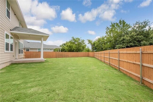 Building Photo - 113 Saranac Dr