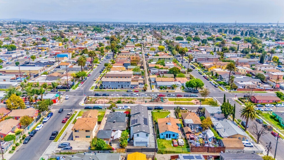 Building Photo - 8711 McKinley Pl
