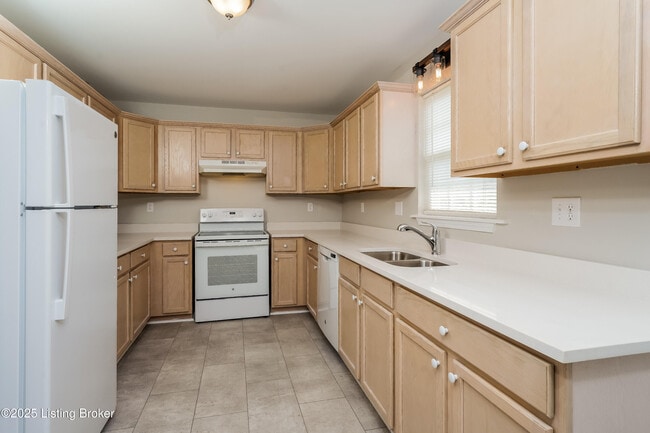 Building Photo - 311 Tyler Pkwy