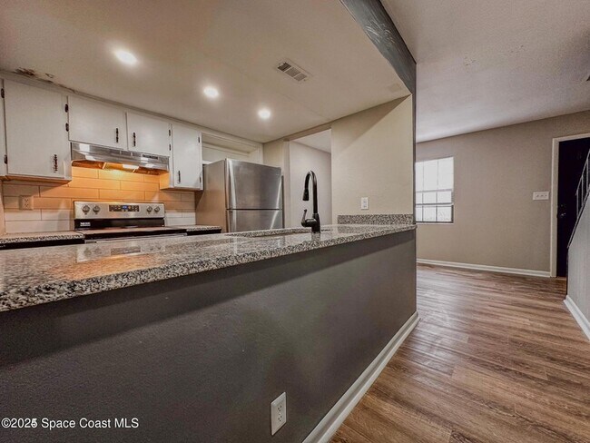 Building Photo - 4443 Dorothy Dr