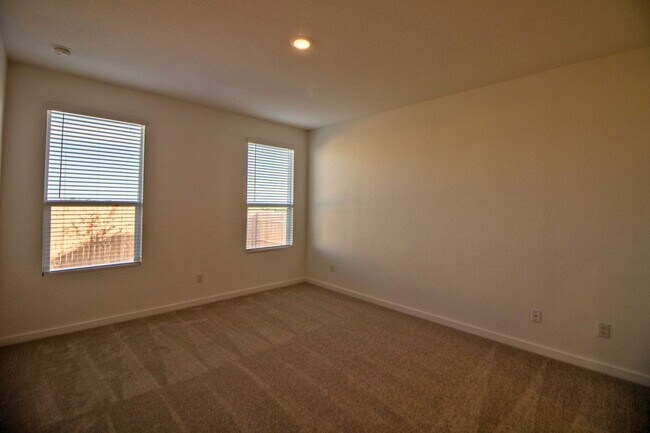 Building Photo - 5128 McKittrick