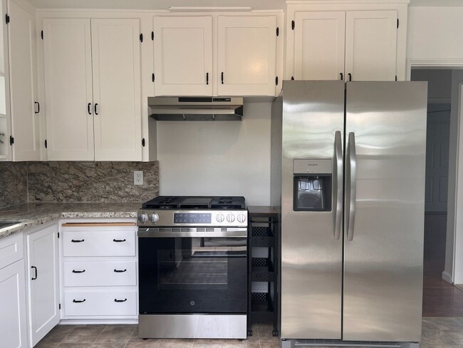 Building Photo - Chula Vista single family gem!