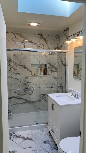 Building Photo - 1585 10th Ave