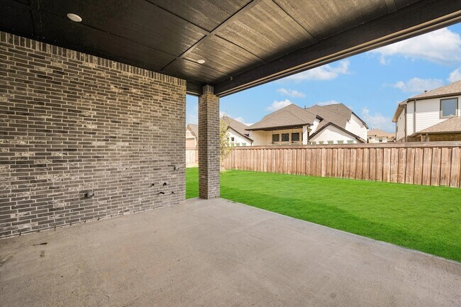 Building Photo - 20710 Via Giulia Ct