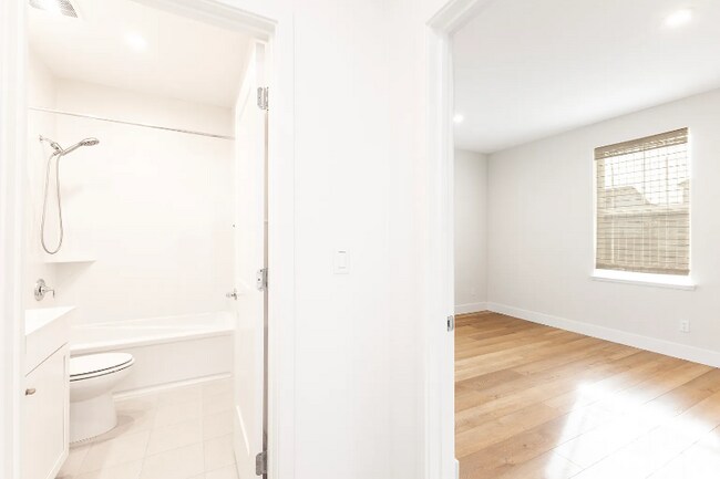 Building Photo - 7511 Amonde Wy