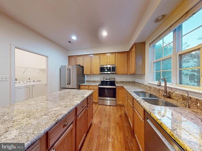 Building Photo - 1379 Dominion Ridge Ln