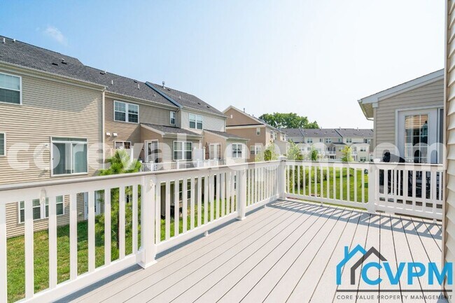 Building Photo - 128 Merlot St