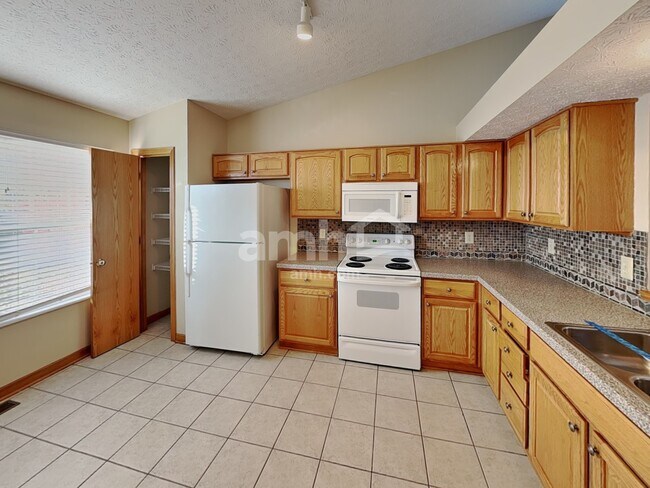 Building Photo - 7898 Antonio Ln