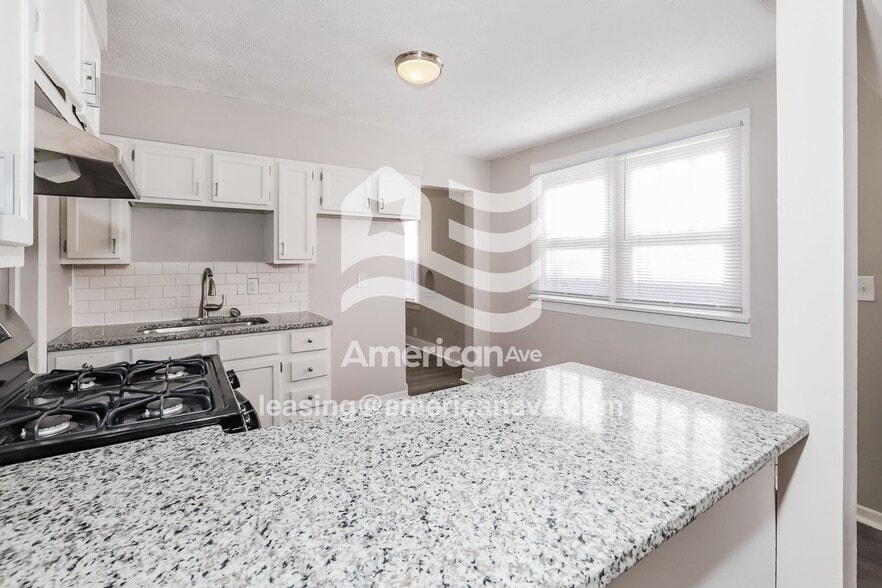 Building Photo - 1942 S 14th St