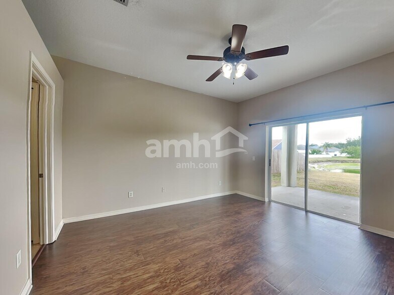 Building Photo - 3404 Pearl Dove Loop