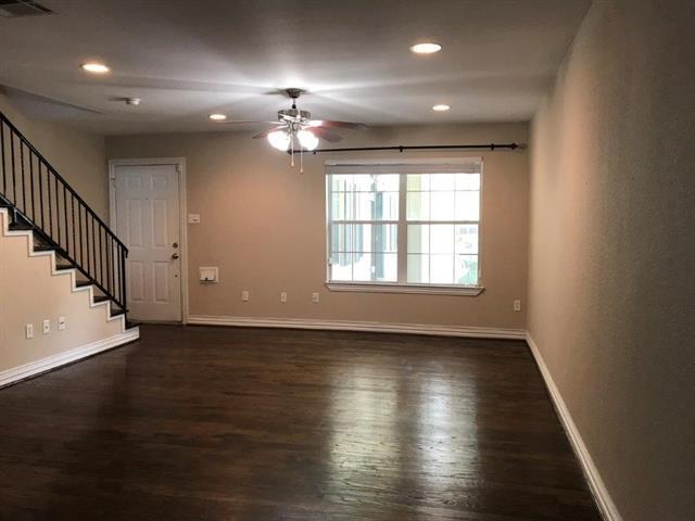 Building Photo - 4744 Bradford Dr