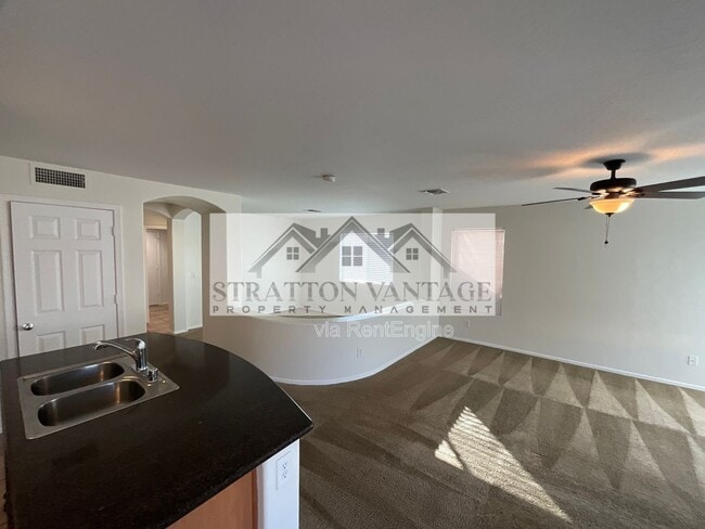 Building Photo - 15582 W Rio Vista Ln