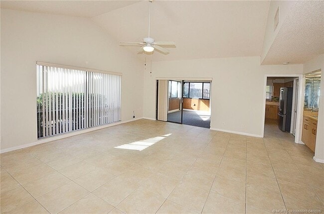 Building Photo - 4211 SW Egret Pond Terrace