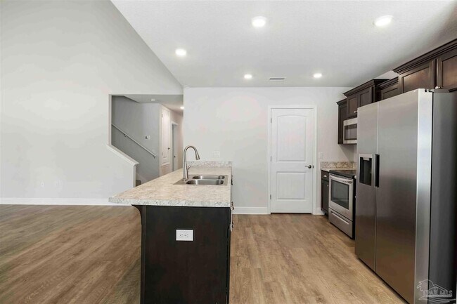 Building Photo - 6263 Cardinal Cove Ln