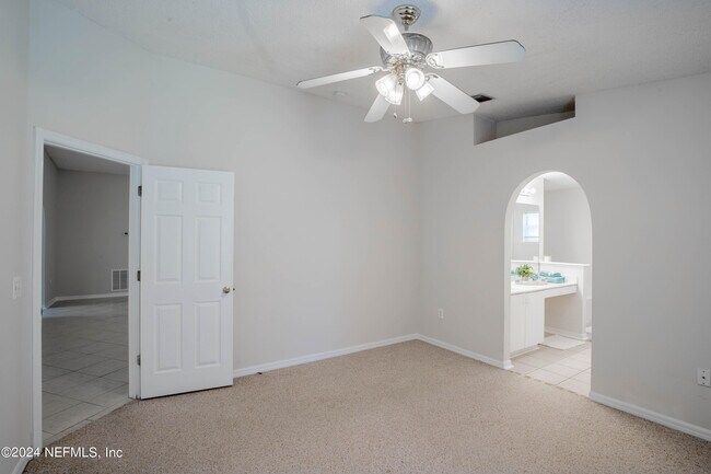 Building Photo - 3158 Ash Harbor Dr E