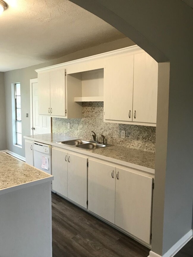 Building Photo - Available Soon!