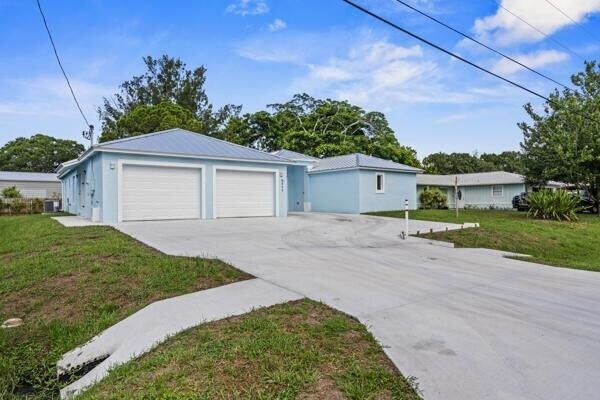 Building Photo - 5911 Seagrape Dr