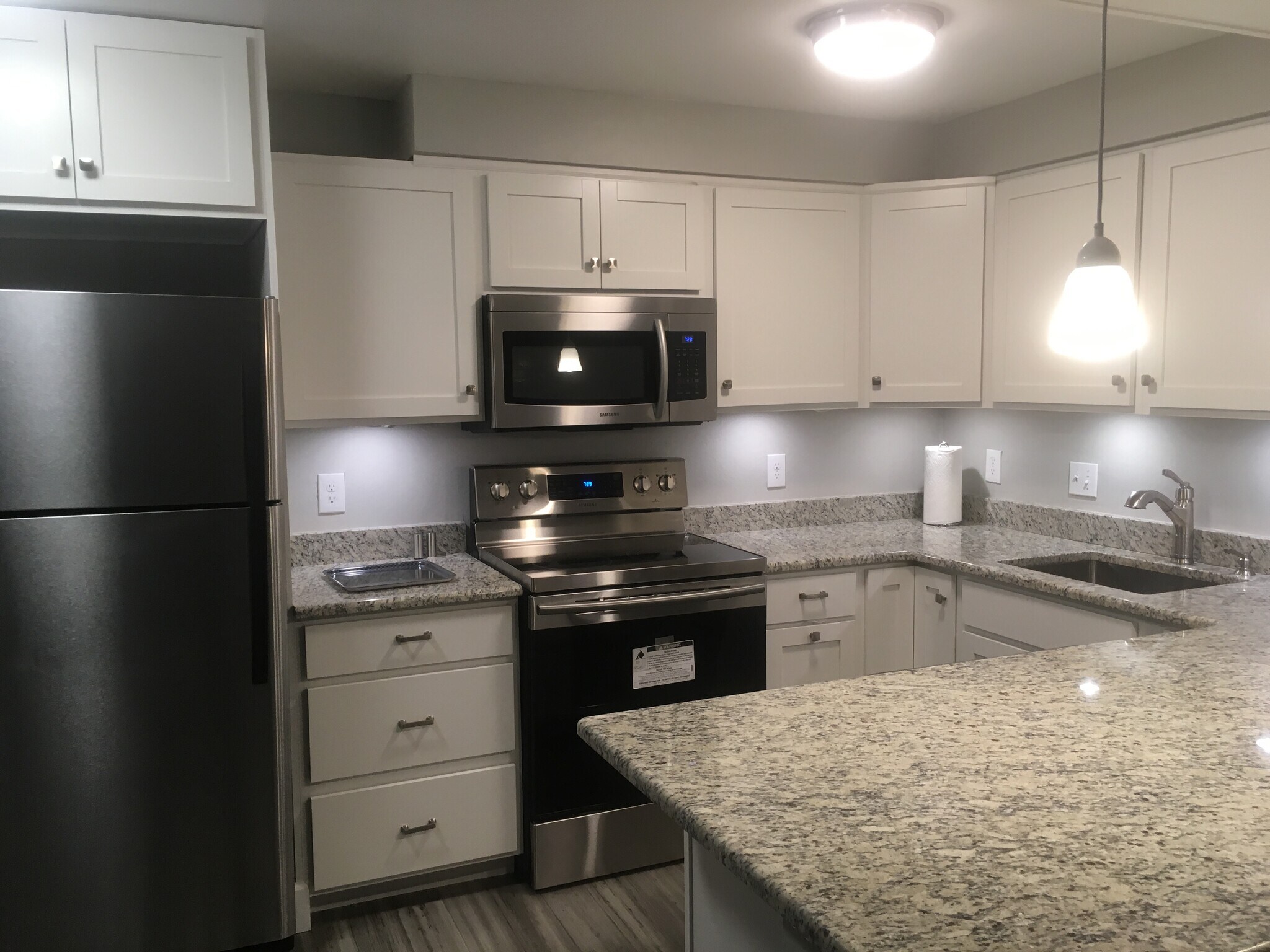 Building Photo - 1260 York St