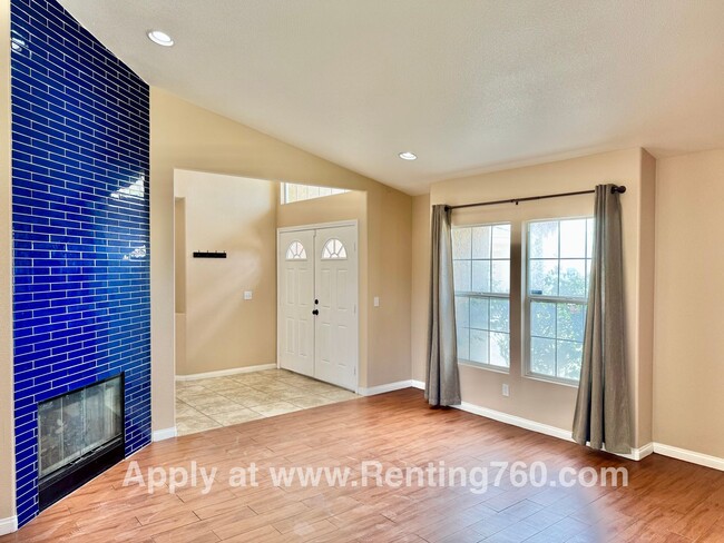 Building Photo - Spacious 4 Bedroom Home in Copper hills Ne...