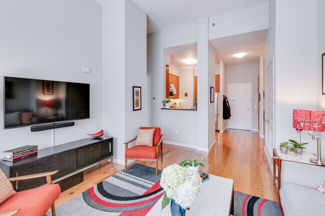 Building Photo - 1425 Locust St