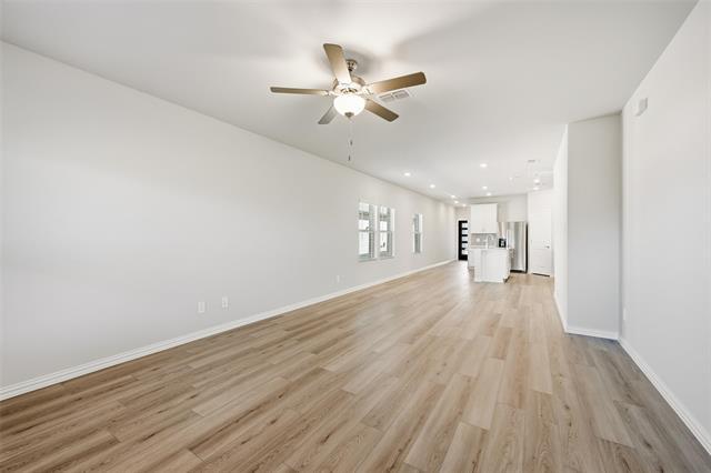 Building Photo - 506 Clover Crk Dr