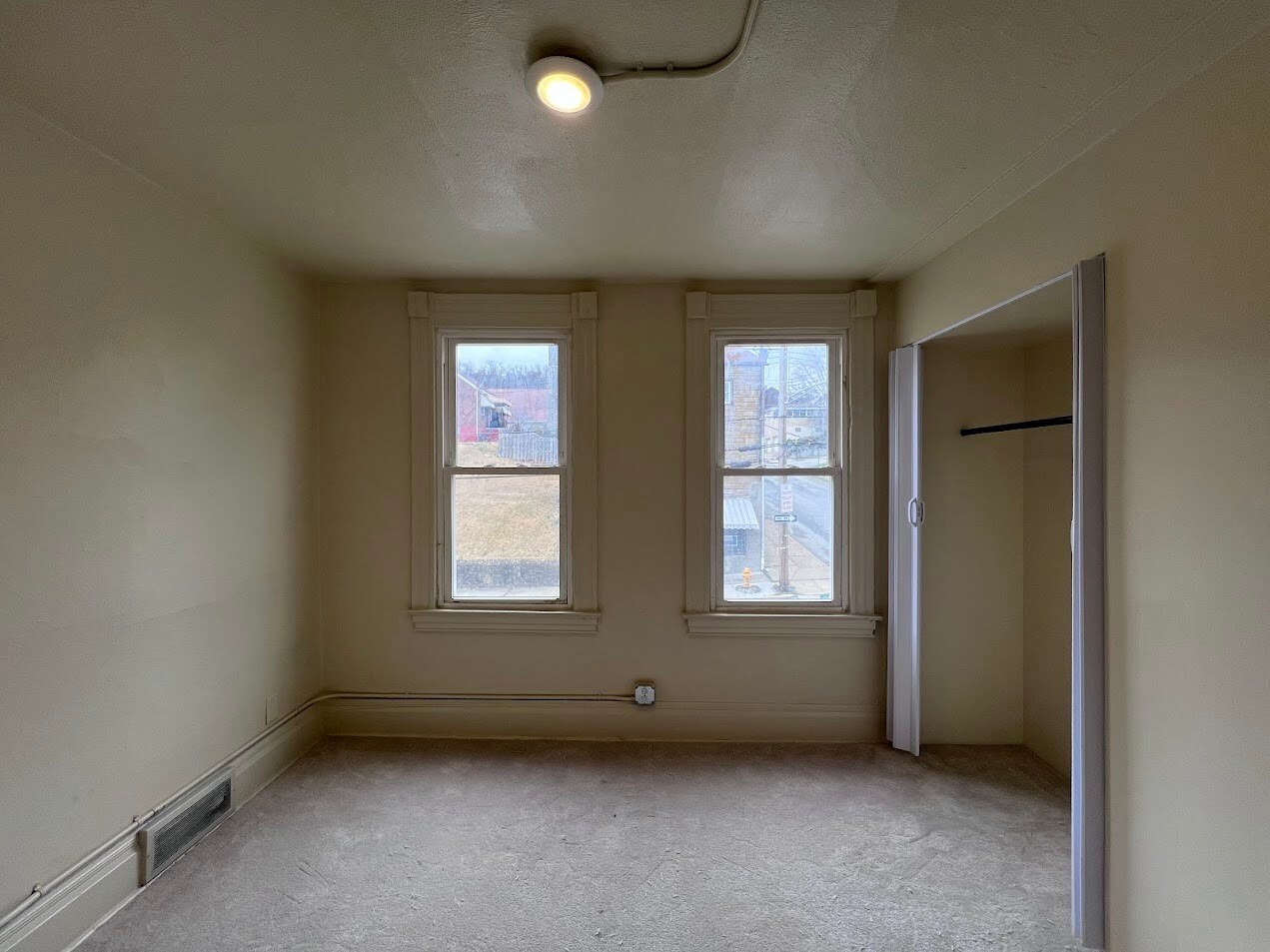 Building Photo - 542 Ohio Ave