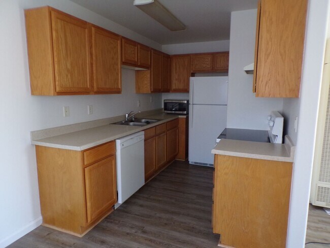 Building Photo - 285 Dalton St