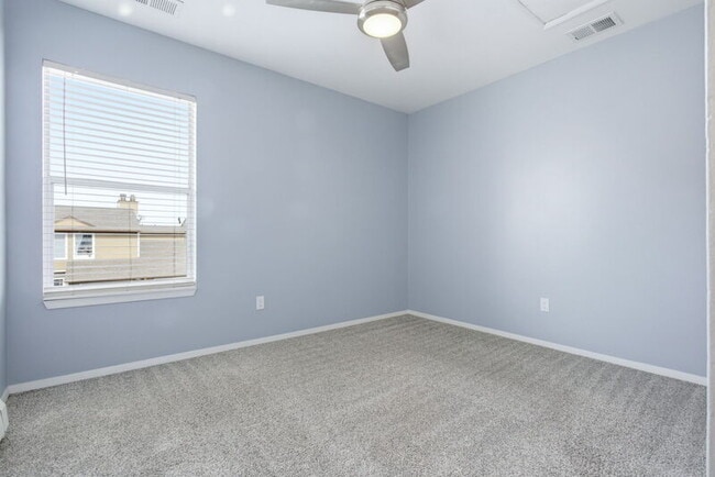 Building Photo - 5407 W 16th Ave