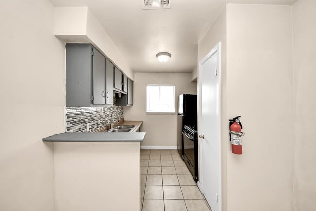 Building Photo - 1320 Griffin St