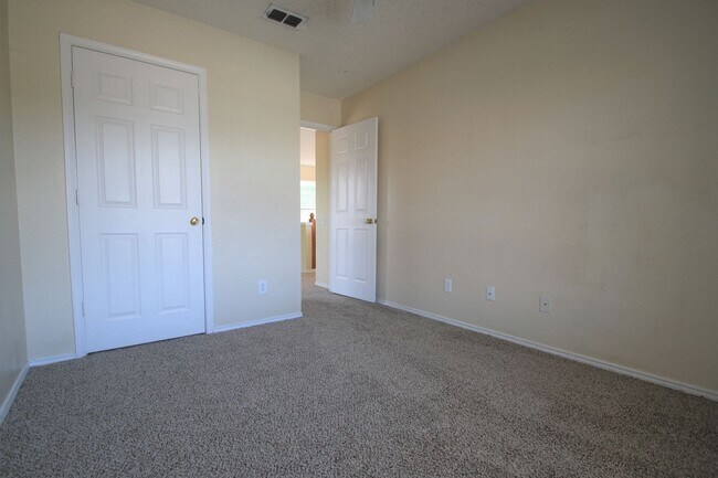 Building Photo - 3412 Derby Ct
