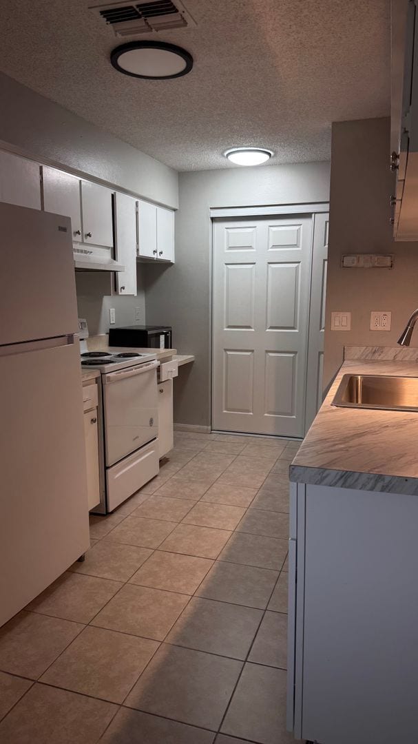 Building Photo - Move-In Ready 2BR/2BA Home with Modern Updates & Prime Zephyrhills Location!