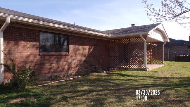 Building Photo - Great home close to Shopping, Hospital, Ft SIll